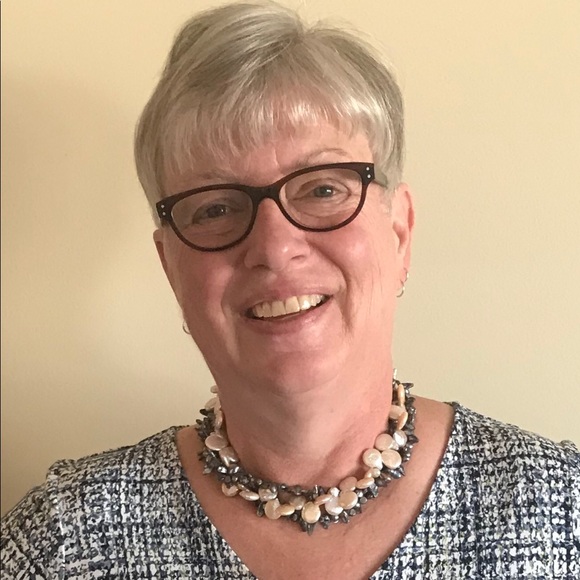 Meet your Posher, Karen - Picture 1 of 1